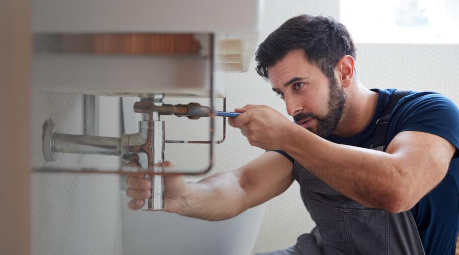 Sink faucet replacement in Casa Blanca, NM